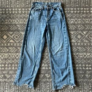American Eagle Dreamy Drape Super Baggy High Rise Wide leg Denim Jeans